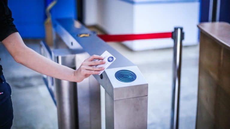 Guvernul schimbă regulile de angajare a funcționarilor: apare obligativitatea competențelor digitale