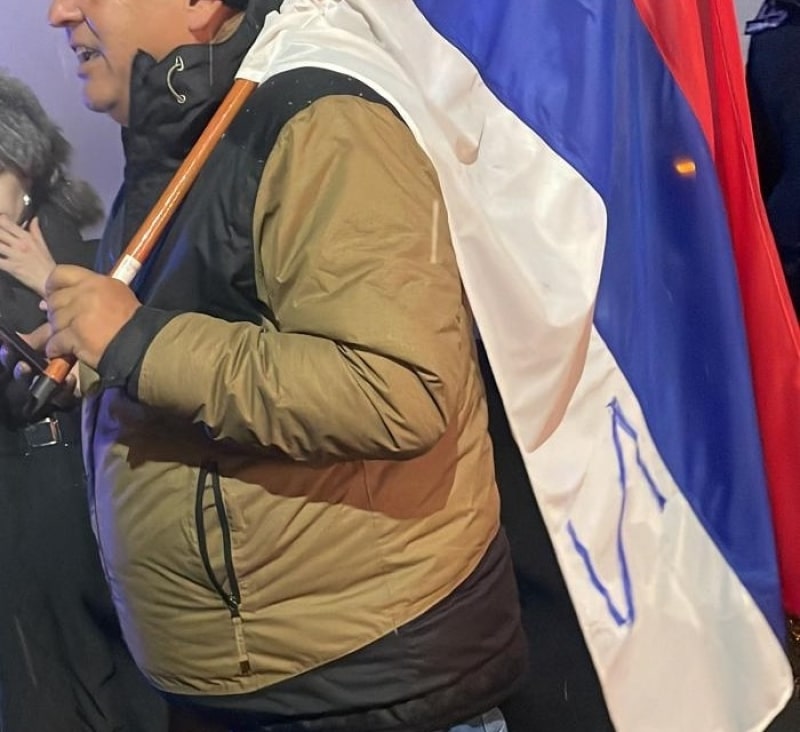 Protestele transportatorilor și agricultorilor o iau pe o pantă periculoasă. Steagul Rusiei a apărut la protestele `spontane`