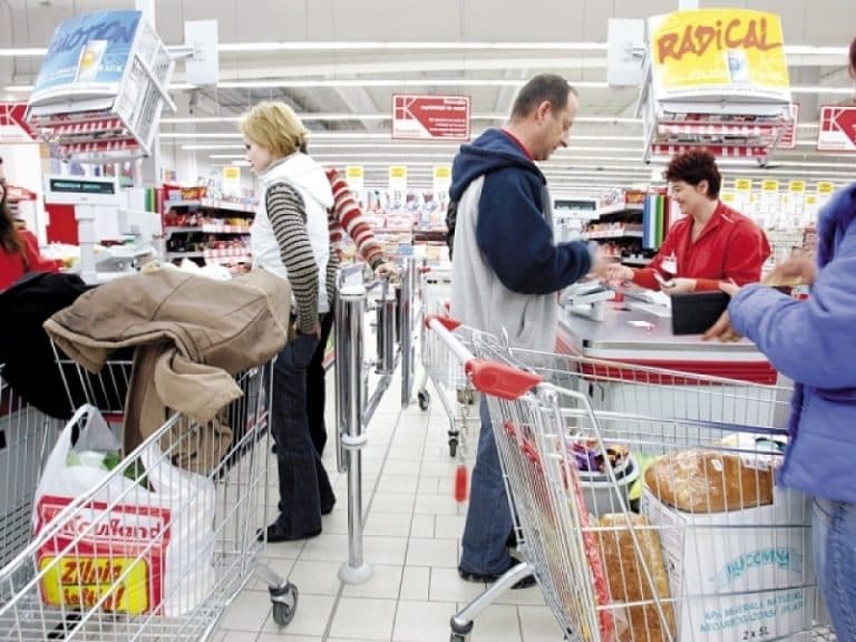 Ciolacu: Plafonarea prețurilor va continua până la un acord cu producătorii și distribuitorii