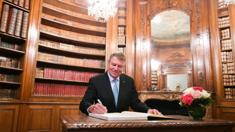 Decrete de decorare semnate de Președintele României, Klaus Iohannis