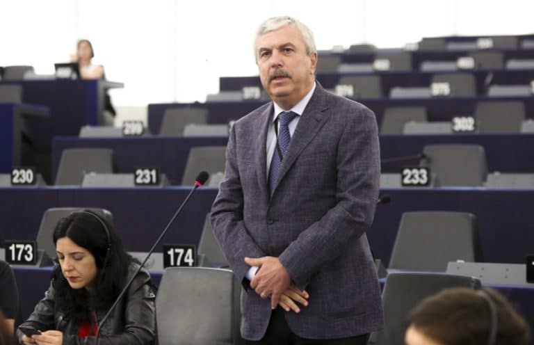 ‘Au pierderi financiare uriaşe, sunt umiliţi’