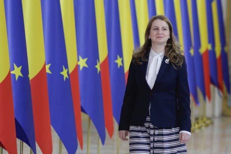 2024 va fi ultimul an cu școli care au WC în curtea școlii