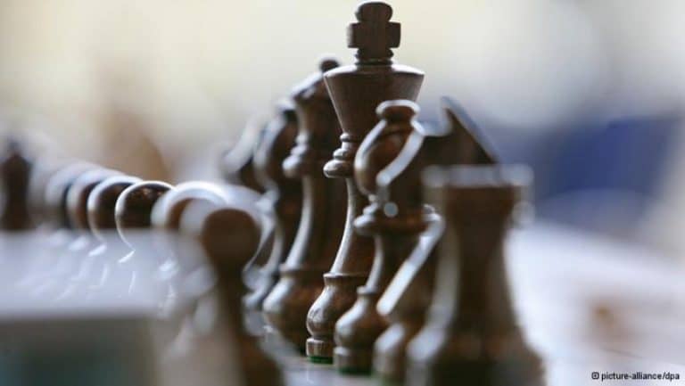 Cârdășie Șoșoacă – USR – Nicușor Dan împotriva bucureștenilor. Protestul fermierilor a fost confiscat politic