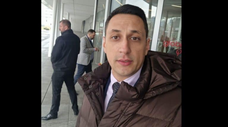 Bodyguarzi USR nu m-au lăsat să particip la Comitetul Politic / Reacția partidului