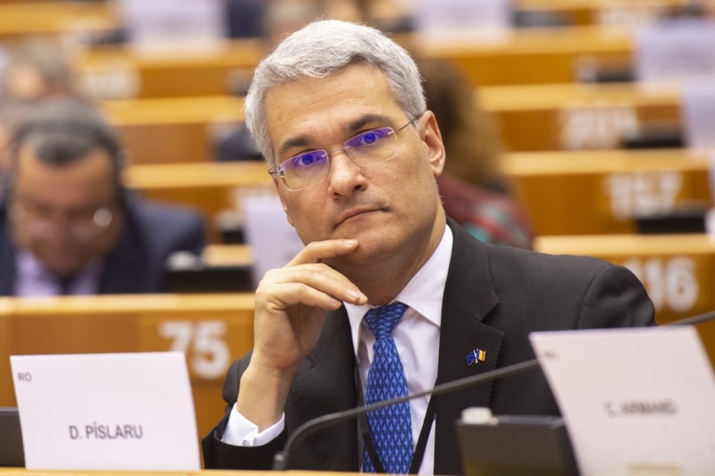 Dragoş Pîslaru sesizează Comisia Europeană şi Comisia de la Veneţia cu privire la legitimitatea comasării alegerilor europarlamentare şi lo