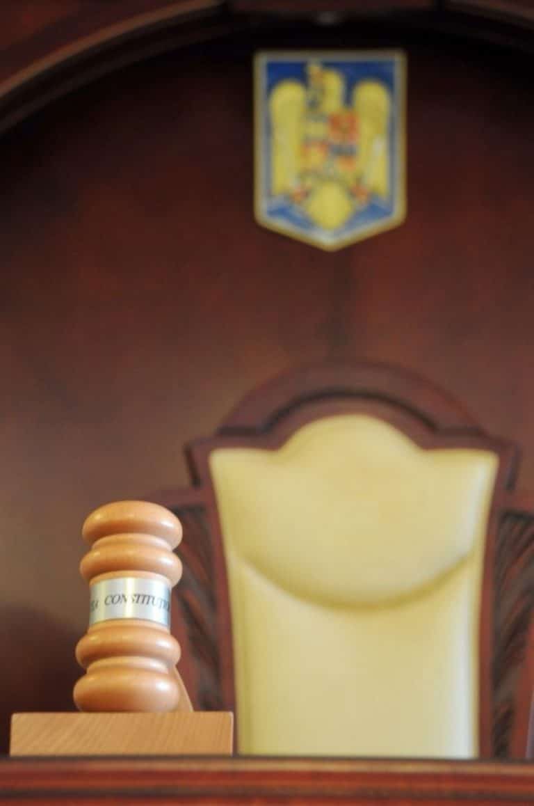 Guvernul învinge USR și Forța Dreptei la CCR