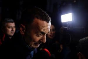 Iulian Dumitrescu a demisionat din toate funcțiile din PNL după ce DNA l-a pus sub acuzare pentru luare de mită și fals în declarații