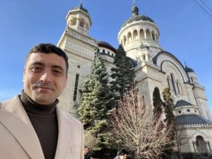 ‘Extremiști sunteți voi! Aţi distrus un popor, aţi ruinat judeţe, aţi alungat milioane de români’