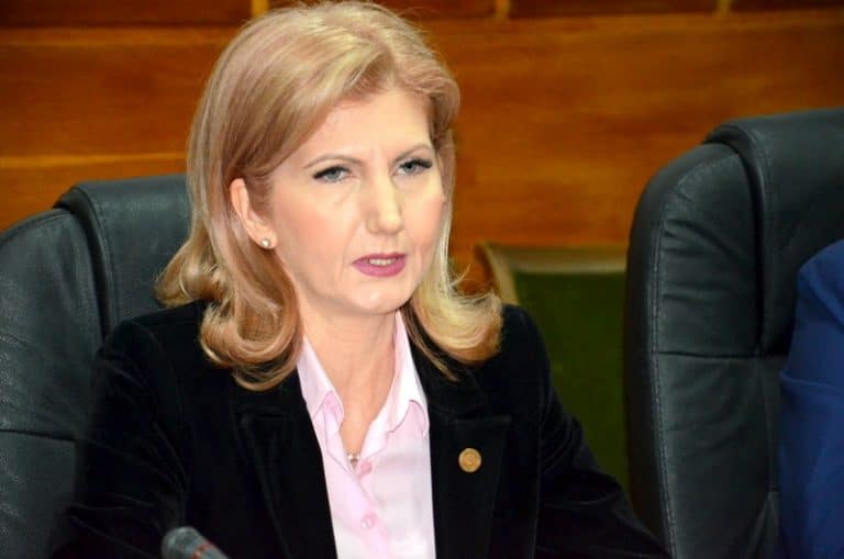 Să ne unim forțele pentru a îmbunătăți calitatea vieții femeilor afectate