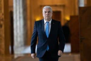 Ce spune Angel Tîlvăr despre reintroducerea serviciului militar obligatoriu în România