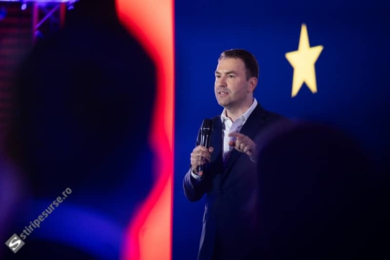 ‘Indiferent câte dosare faceţi, nu cedăm!’