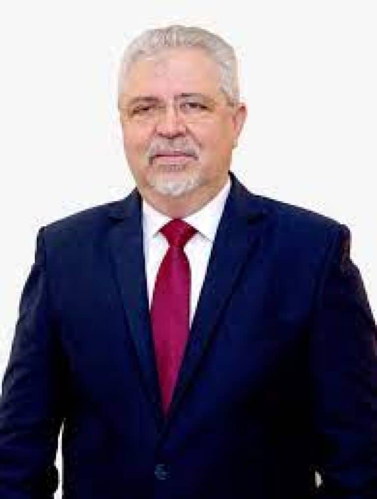 ‘Vă spun cu certitudine că voi candida’