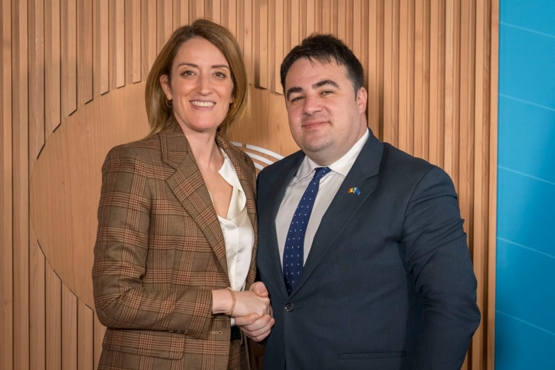 Întâlnire între Vlad Botoș, europarlamentar USR, și Președinta Parlamentului European, Roberta Metsola