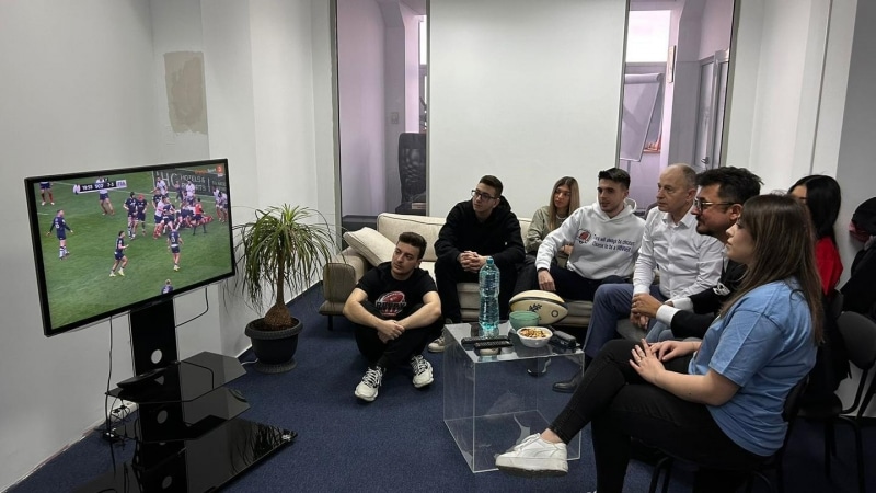 Cu cine s-a uitat la un meci de rugby