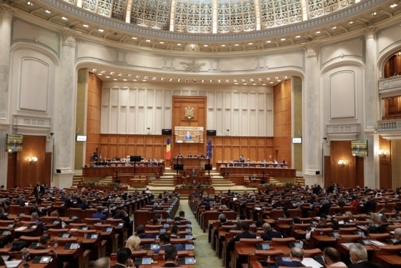 proiectul de lege privind producerea de conținut audio sau video fals va intra la vot în Camera Deputaților