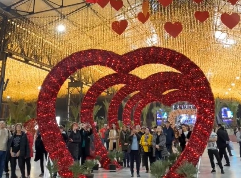 primarul oficiază căsătorii între persoane de același sex, o uniune simbolică