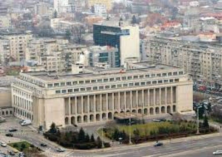 Guvernul se va muta într-un corp de clădire la Parlament, pe perioada reabilitărilor