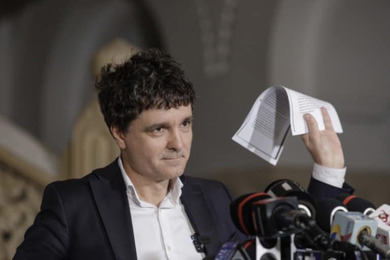 Nicușor Dan nu mai vrea să audă de partide