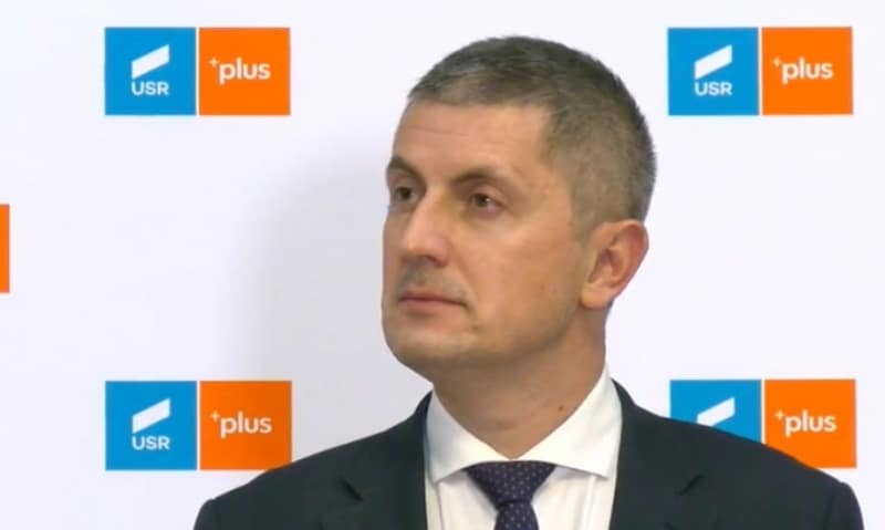 ‘A fost făcut la comanda lui Iohannis’
