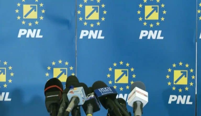 PNL are o reprezentare în Guvern de 45% femei