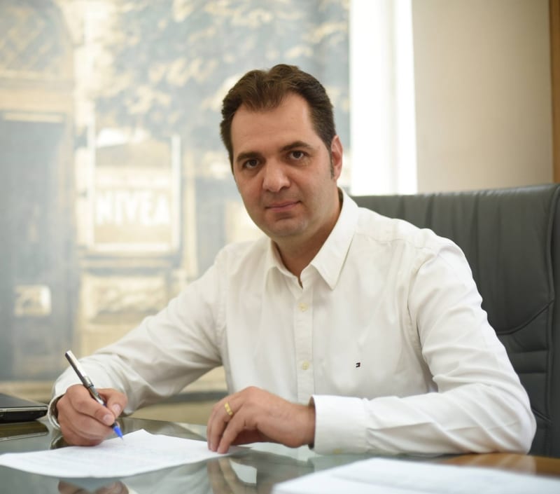 Traseismul politic, cancerul democraţiei româneşti