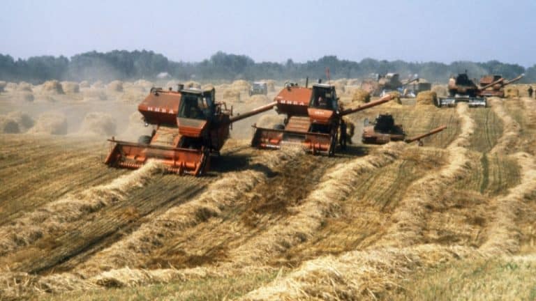 ‘Singura forţă politică la nivel european care a apărat agricultura, a apărat fermierii’