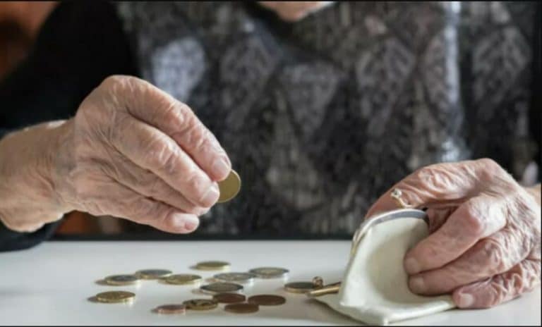 Guvernul nu are banii de pensii pentru tot anul