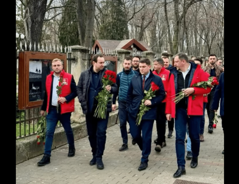 ‘Ne-am săturat să privim cu invidie’