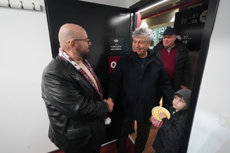 Prezent la meciul Rapidului, edilul s-a afișat alături de Mircea Lucescu (FOTO)
