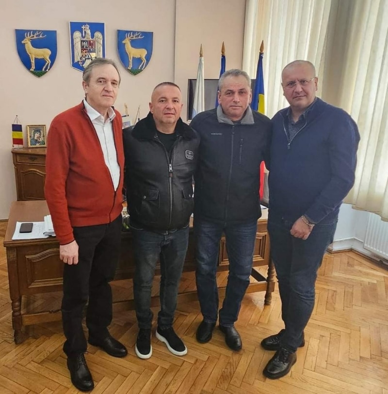 Încă doi primari liberali au trecut la social-democrați, în județul în care oamenii lui Marcel Ciolacu iau tot