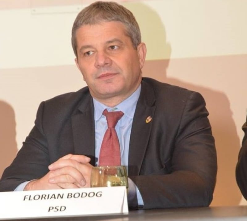 Intervenție contra cronometru în avion. Fostul ministru al Sănătății, Florian Bodog, i-a salvat viața unui cunoscut deputat liberal