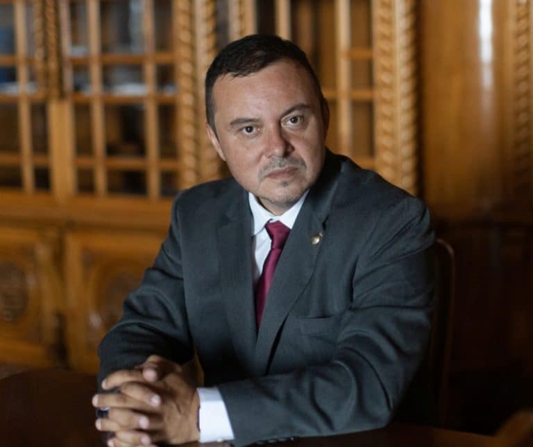 Sunt aici pentru o viziune