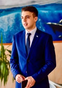 ‘Haideți să nu mai așteptăm să ni se ofere ce vor alții, haideți să obținem ceea ce merităm cu adevărat’