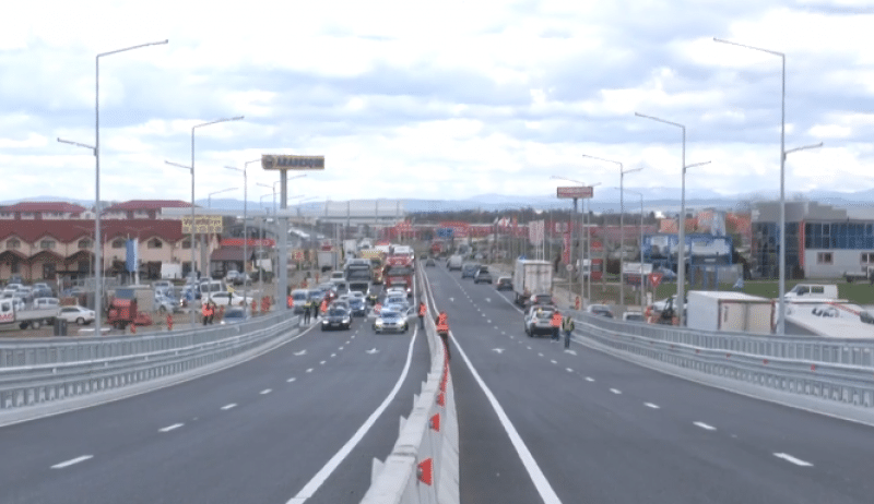 Primele imagini cu drumul expres, care leagă România de Occident: s-a deschis circulației/ VIDEO