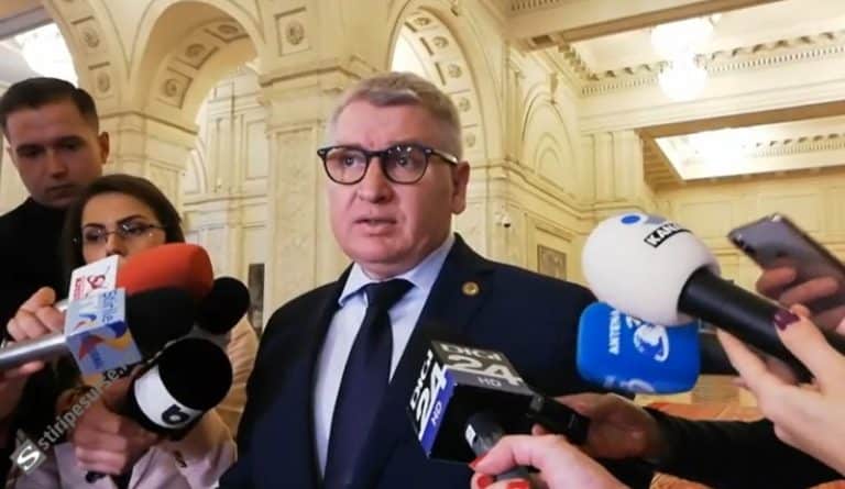 Florin Roman (PNL) îl taxează pe Marcel Ciolacu pe tema concediilor medicale: Precizări pentru corecta informare