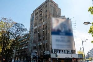 Vrea să consolideze blocul ARO, proiectat de nepotul lui Ion Creangă