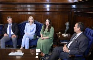 ‘Alinuța cea guralivă nici măcar pe Facebook nu a suflat vreo vorbă’