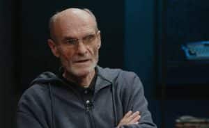 ‘Prostălău agresiv, corupt, plin de bani, nesimțit, mincinos, arogant’