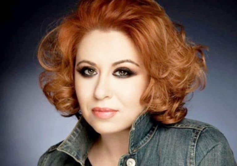 Oana Roman și-a ieșit din minți după ce a aflat că președintele Iohannis a ordonat începerea urmăririi penale împotriva tatălui său