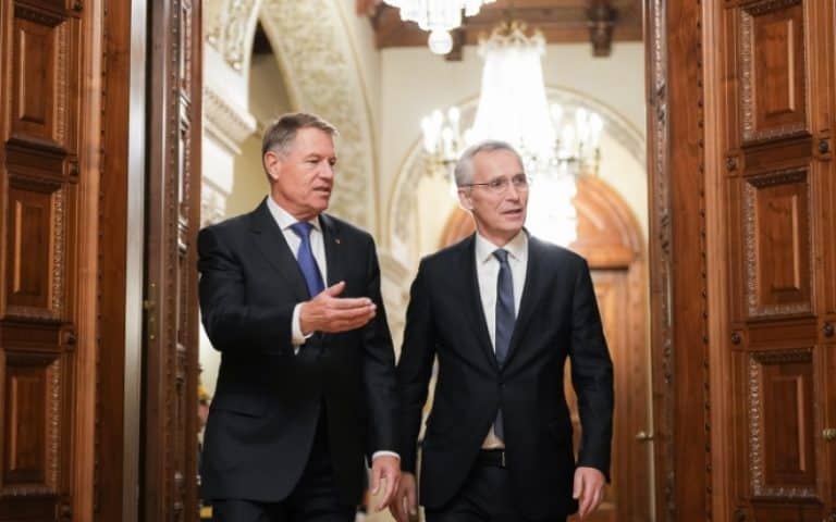 Klaus Iohannis, ‘discuție substanțială’ cu secretarul general NATO. căruia vrea să-i ia locul
