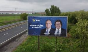 Gafă de campanie – Nicoale Robu, ‘botezat’ Gheorghe pe un panou publicitar (VIDEO)
