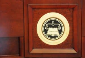 CCR analizează sesizarea preşedintelui Iohannis în cazul Legii privind executorii judecătoreşti