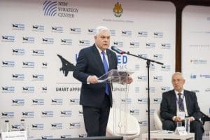 Ministrul Apărării Naţionale, Angel Tîlvăr, la reuniunea Grupului de contact pentru Ucraina