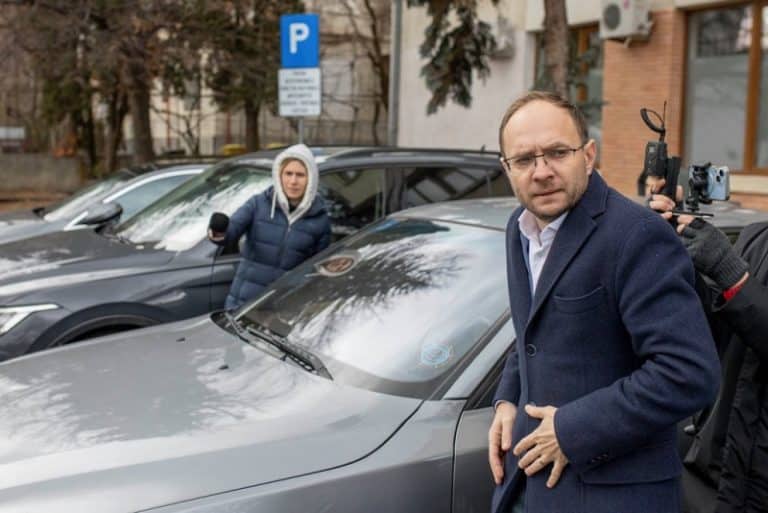 Cosmin Andrei şi-a depus candidatura pentru un nou mandat de primar al municipiului Botoşani