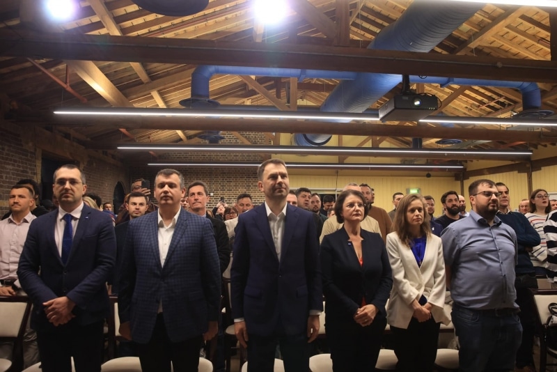 Lideri ai Dreptei Unite au prezentat priorităţile pentru diaspora la o întâlnire cu românii din Marea Britanie şi Italia