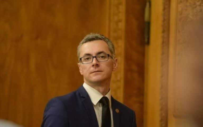 USR dă atacul la partidul lui Șoșoacă