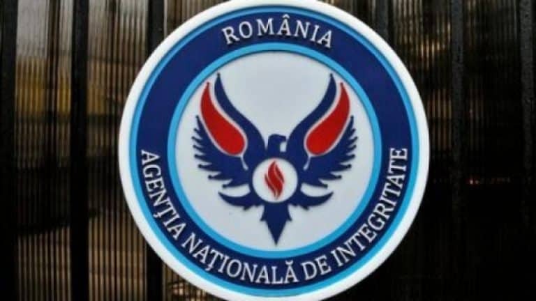 Primari și consilieri locali, în incompatibilitate sau conflict de interese