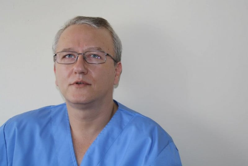 Medicul Răzvan Constantinescu îl face pe George Simion ‘golan’ care își bate joc de partid!