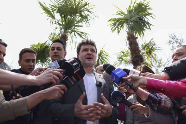 Aş paria că nu se retrage Piedone, dar nu pot exclude varianta asta