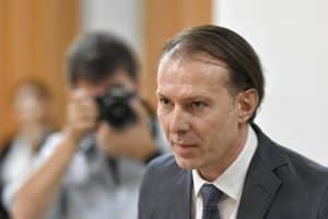 Cîțu îl provoacă pe Ciolacu la debatere guvernare PNL vs. guvernare PSD. Ciolacu l-a acuzat pe fostul premier că a crescut datoria publică enorm